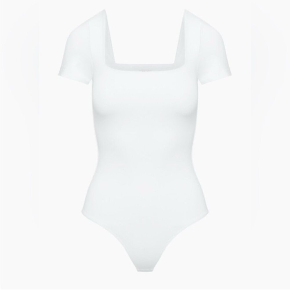 nwot Babaton contour squareneck short sleeve bodysuit S